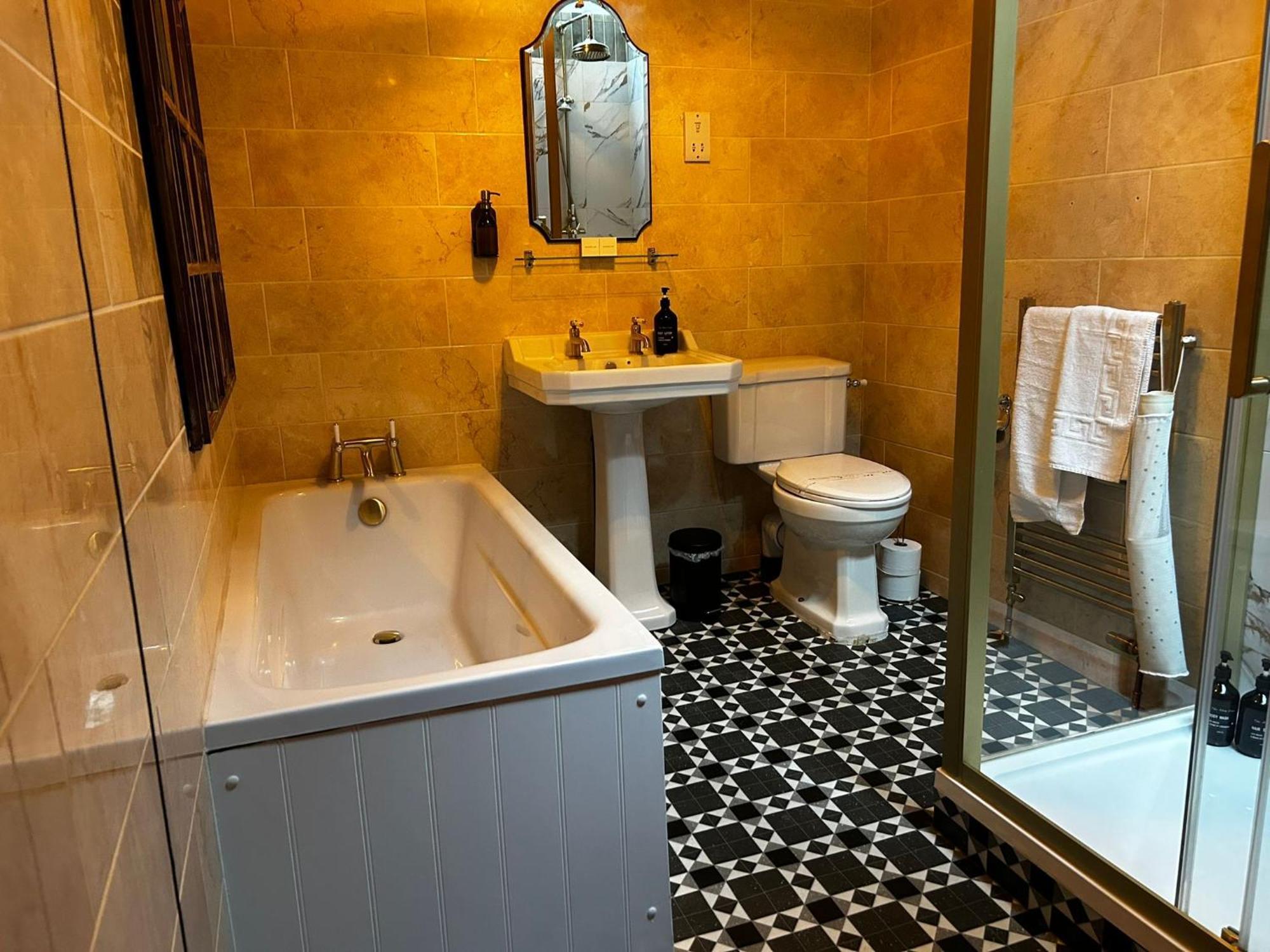 Golden Fleece York Hotel Ngoại thất bức ảnh